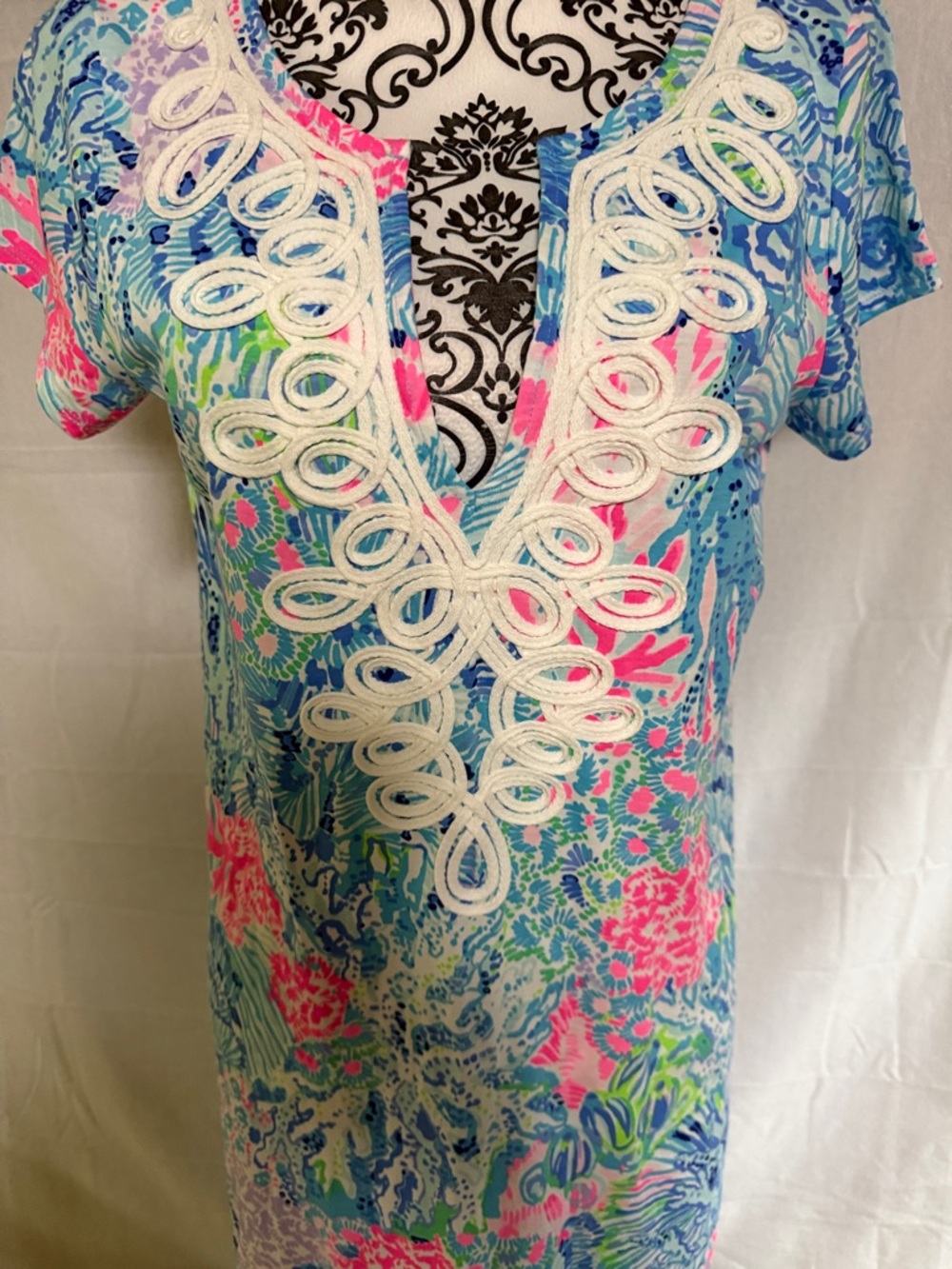 Lilly Pulitzer Brewster Shift Blue Tropical Print Dress with White Lace Trim - Picture 4 of 10